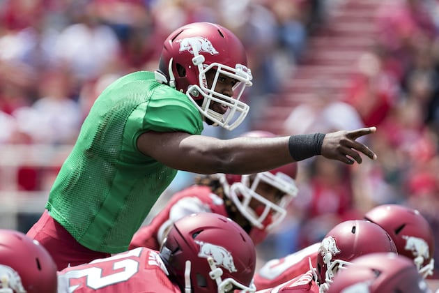 Source: Ex-Hogs QB Mitchell Mulls 5 Schools