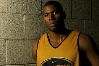 Seahawks Cut Former Basketball Player Darren Fells