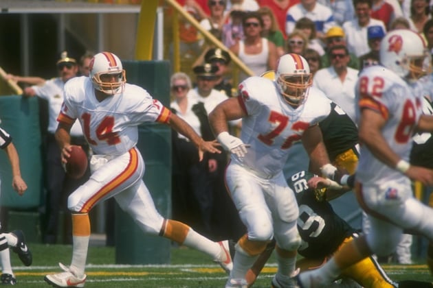 Testaverde, Wuerffel, Frazier Among College Hall Selections