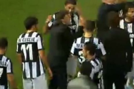 Conte, Atalanta Beg Fans to Stop Throwing Fireworks at Each Other
