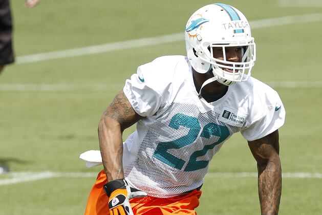 Dolphins' Rookie Corners Aim to Impress