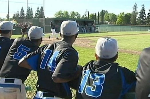 High School Baseball Teams Lift Car to Save Pinned Girl