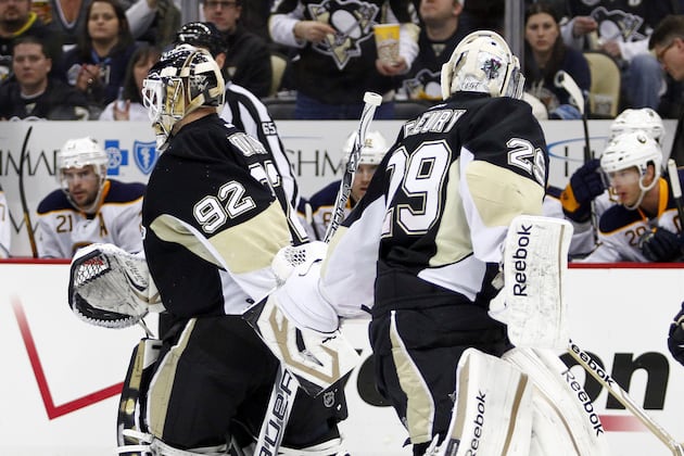 Spotlight Now Shines on Tomas Vokoun After Penguins Goalie Switch