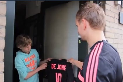 Video: Ajax Players Hand Deliver New Kits to Fans