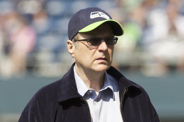Owner Paul Allen Going to Africa to Face Charges of Stealing Giraffe Bones