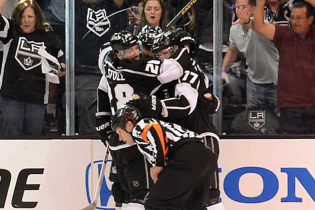 Video: Dustin Penner Scores Buzzer-Beater to Put Kings Ahead