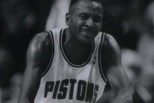 Report: Ex-Piston Darrell Walker to Interview for Coaching Job