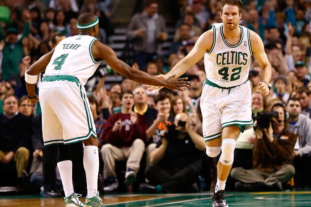 Shavlik Randolph Has Option for Next Season