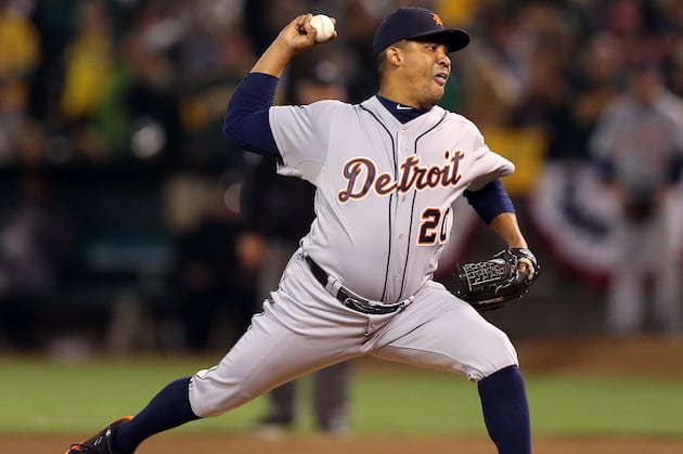 Octavio Dotel Visits Dr. James Andrews