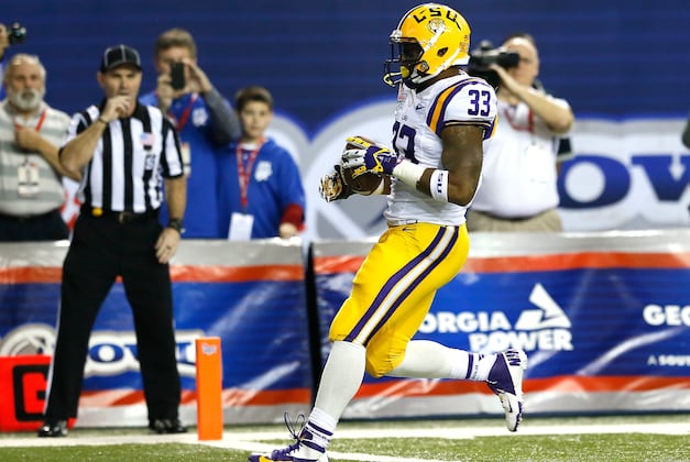 LSU Falls in Lower Half of SEC in Player Arrests During Past Three Years