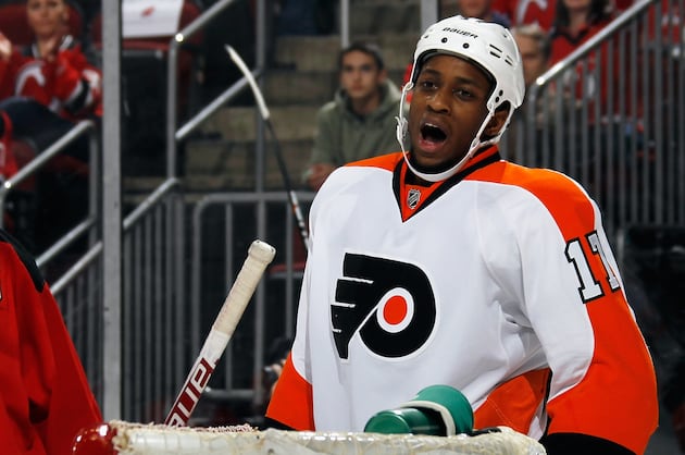 Simmonds Scores in Canada's Win