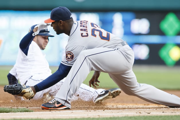 Dirks Hits Grand Slam, Tigers Beat Astros 7-2