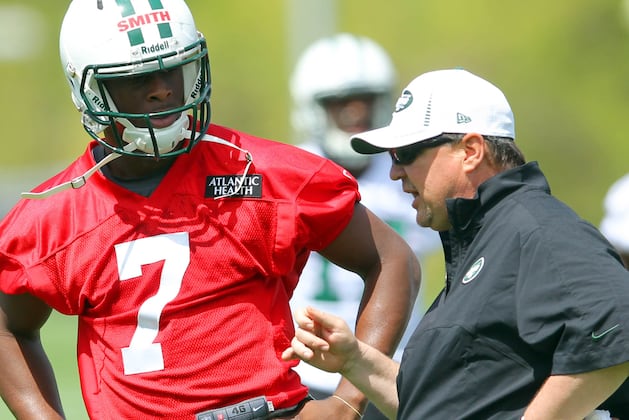 Geno Smith Expects to Learn from Mark Sanchez