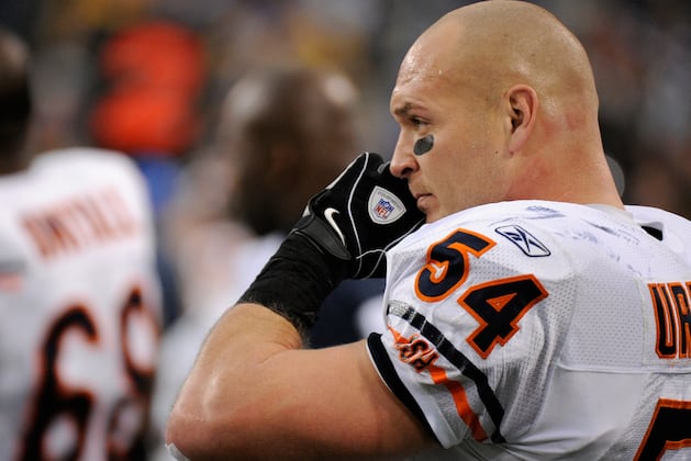Leslie Frazier: Vikings Not Chasing Urlacher 'at This Point'