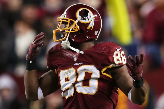 Drunk Fan Spills Beer on Pierre Garcon at WWE Raw