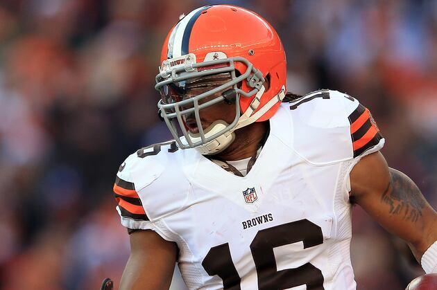 Cribbs Picks the Raiders