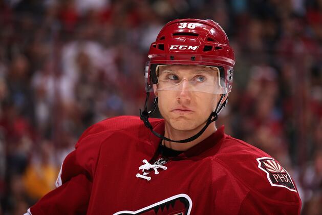 Coyotes Sign Klinkhammer to Two-Year Deal