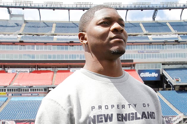 Patriots Sign Jamie Collins, Steve Beauharnais