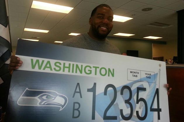 Seahawks and Sounders FC License Plates Available in January 2014