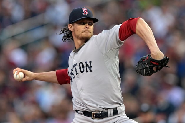 Jonny Gomes' Sacrifice Fly Hands Red Sox Extra-Inning Win over Twins