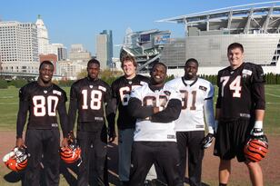 Ugadawgs_crop_north