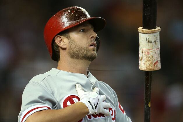 Reds clobber Phillies, 10-0