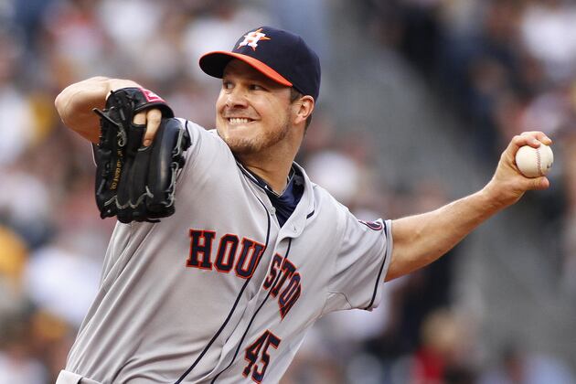 Astros Beat Pirates 4-2 in Extra Inning Battle