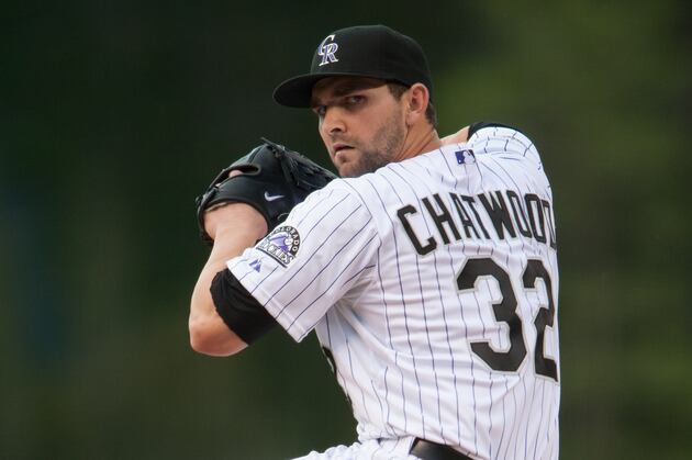 Tyler Chatwood Excels for Rockies on Mound in Easy Win over Giants