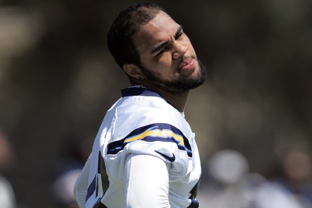 Keenan Allen Catches Flak for Wearing Raiders Hat