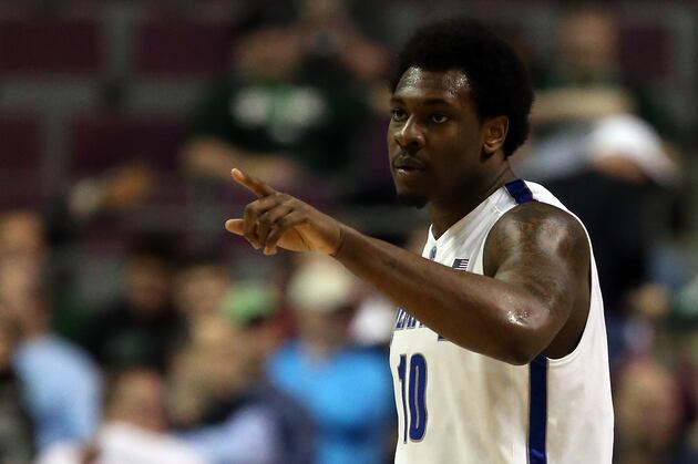 Tarik Black Commits to Kansas