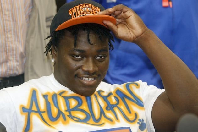 Montravius Adams, Jeremy Johnson Among Group of 7 Newcomers to Enroll