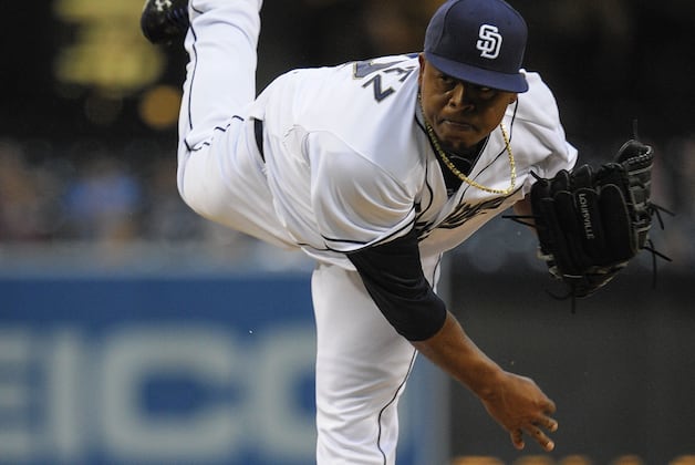 Cards Rout Volquez, Padres