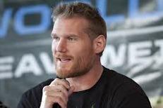 Former UFC Champ Barnett Returns to Promotion with Multi-Fight Deal