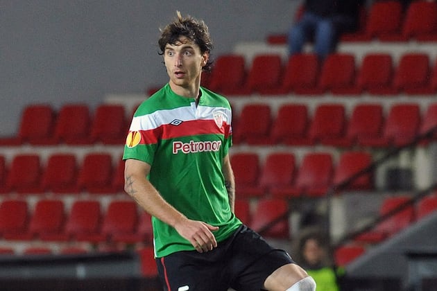 Amorebieta Arrives