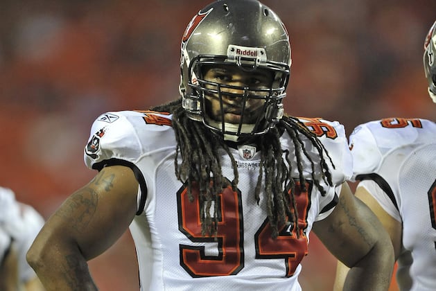 Bucs Welcome Adrian Clayborn's Return