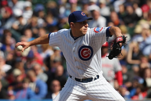 Cubs Place Camp on DL; Dolis Recalled