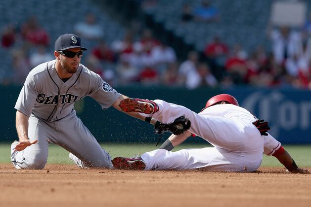 Wilson Fans 10 as Angels Win 4th Straight