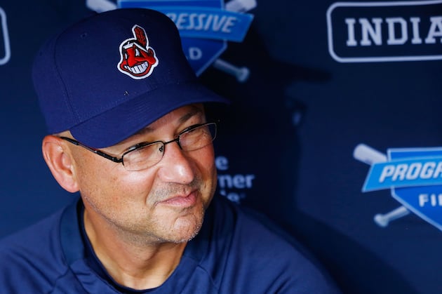Indians Cruise in Francona's Fenway Return