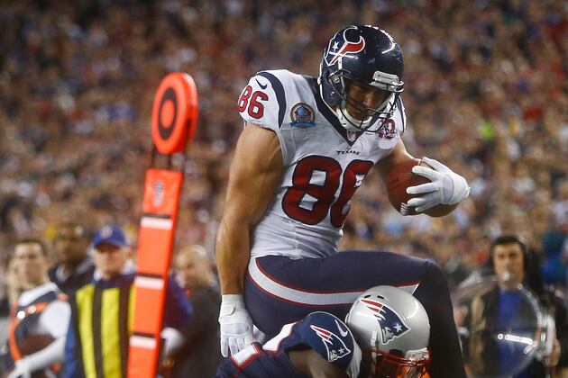 Eagles Confirm Surgery for TE Casey