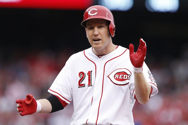 Reds Rally Past Cubs 5-2