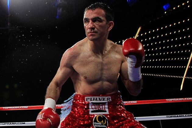 Omar Narvaez Tested Tough, Gets Split Nod to Retain
