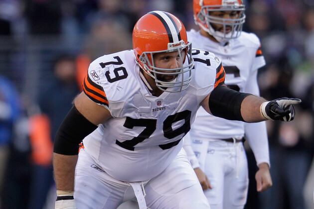 Right Tackles Tony Pashos and Jeremy Trueblood Are Playing Catch Up