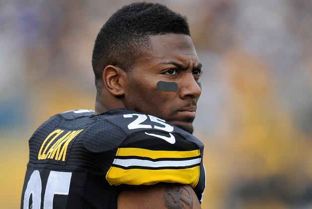 Veteran Clark Envisions Finishing Career as a Member of Steelers