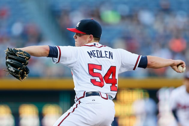 Medlen Leaves Start with Calf Contusion