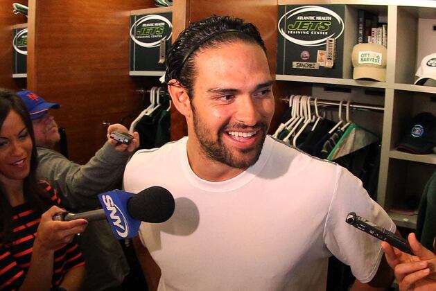 Sanchez on Possibility of Losing Starting Job: 'I Don't Plan on That Happening'