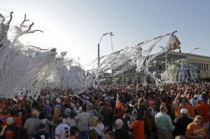 Auburn Tests out New Rolling Plan Now That Toomer's Trees Are Gone