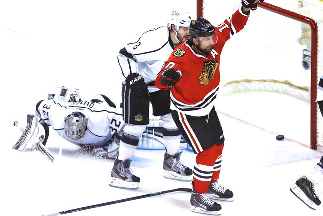 Kingsblackhawkshockey_crop_north