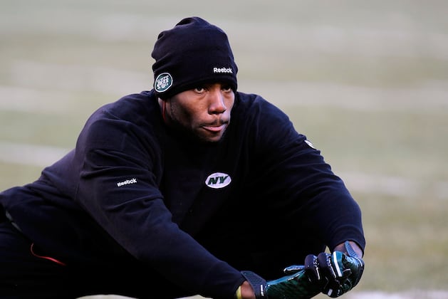 Cromartie an Unlikely Mentor for Younger Players Dealing with Financial Issues