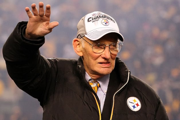 Rooney Inducted into Irish American Hall of Fame