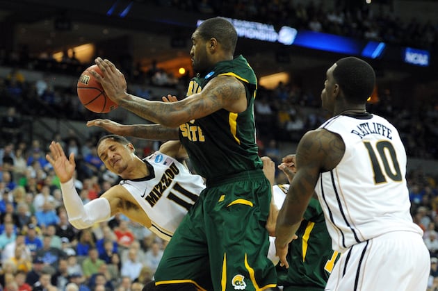 Memphis Gambles on Transfer Michael Dixon